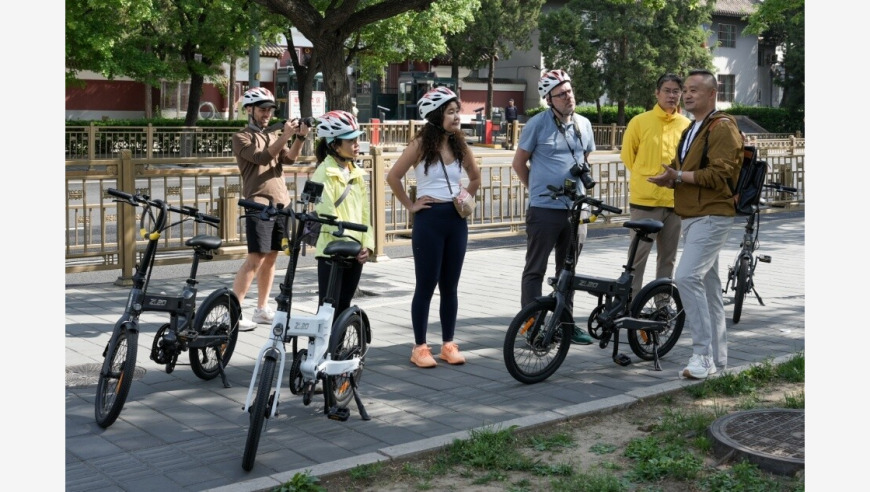 2岁娃烧伤婆婆给儿媳下跪自责痛哭,新澳门2025资料大全管家婆2025年澳…,整体规划执行讲解_游戏版V8.55